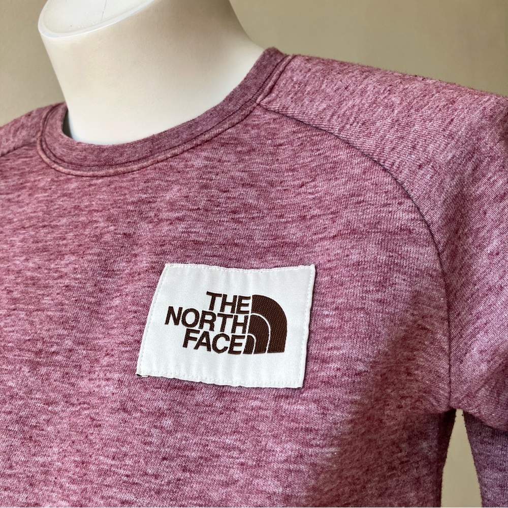 The North Face | Heritage Crew Neck Patch Sweatshirt - Picture 3 of 7
